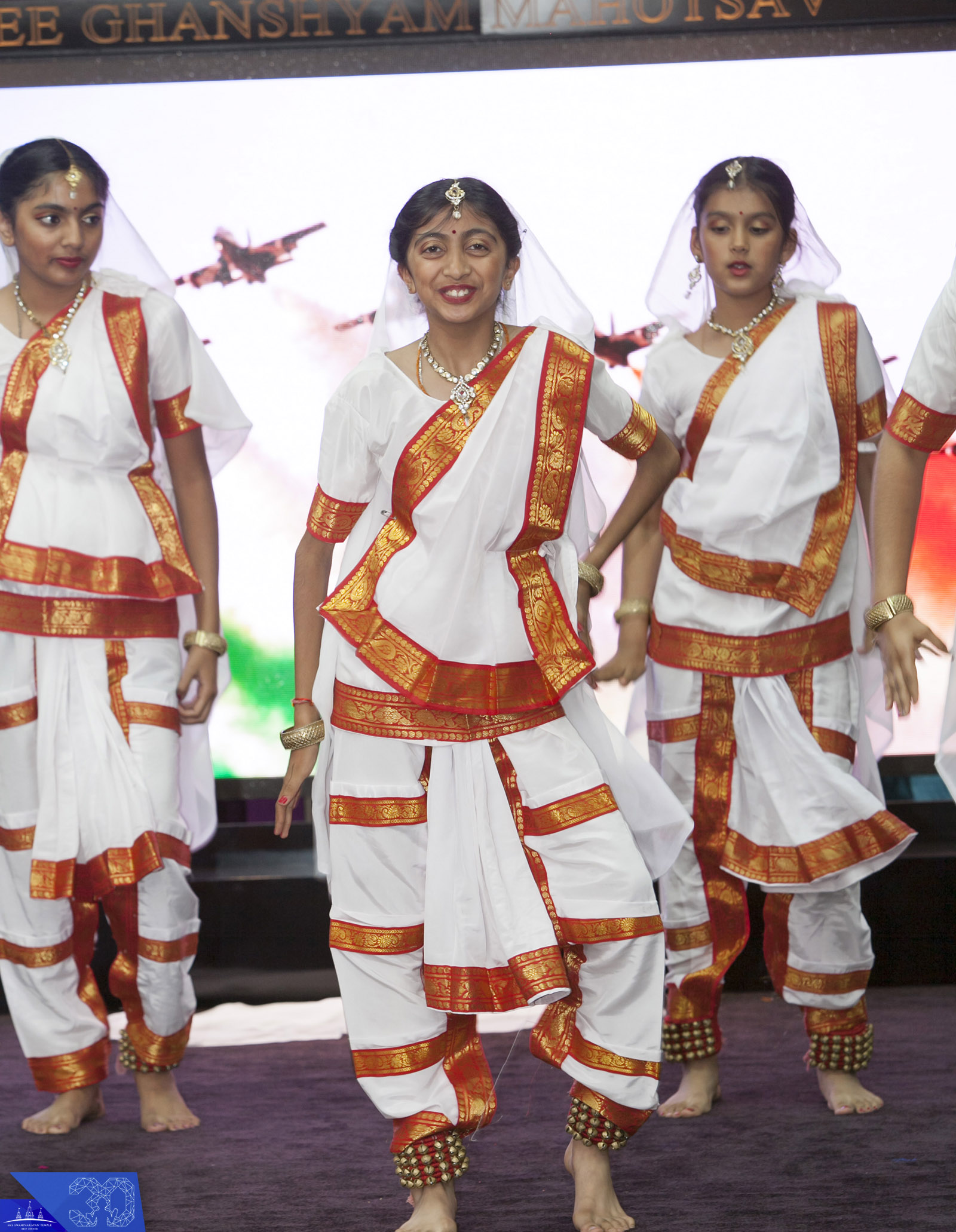 ©1987-2017 SKS Swaminarayan Temple East London