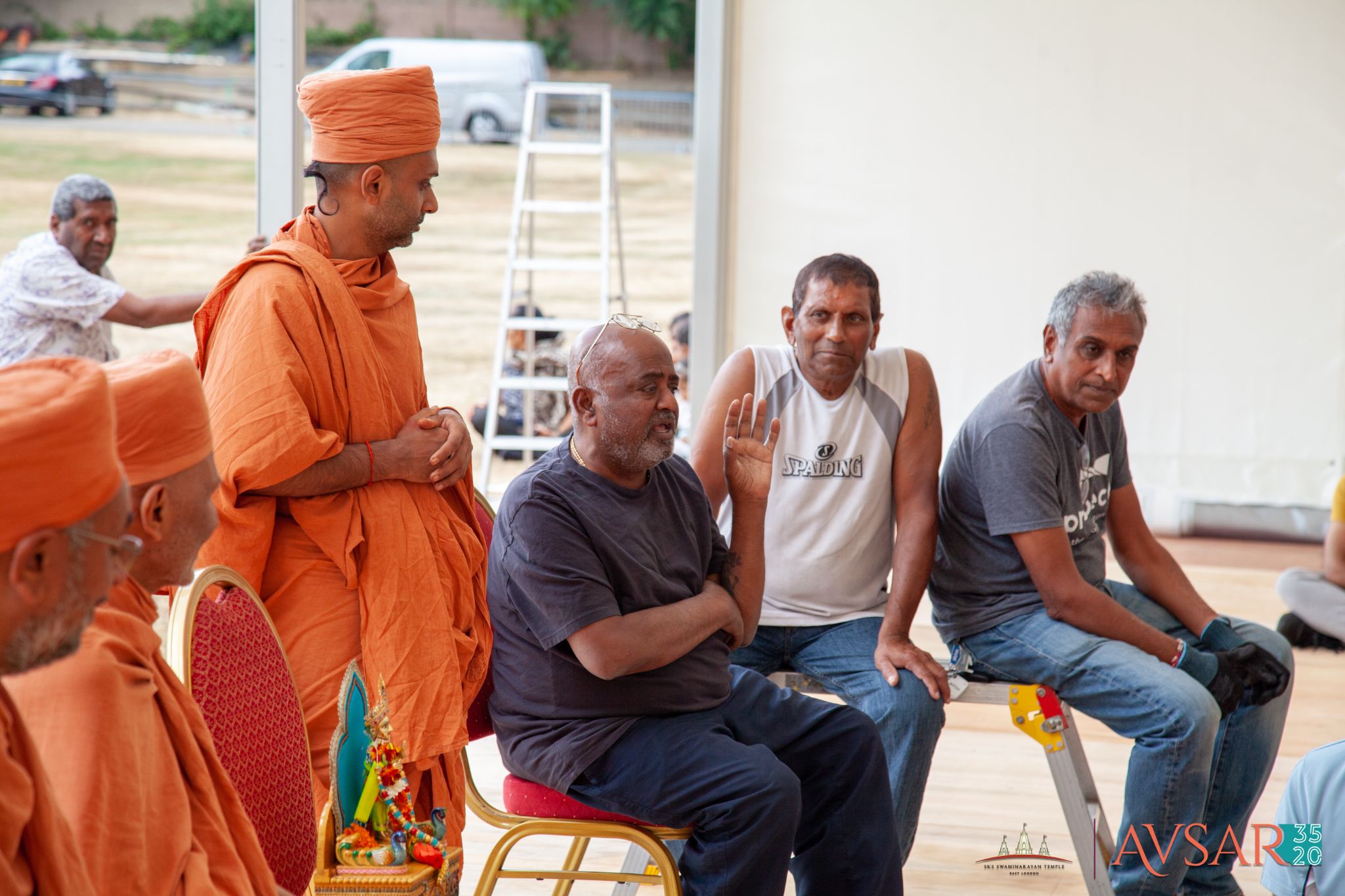 ©1987-2017 SKS Swaminarayan Temple East London