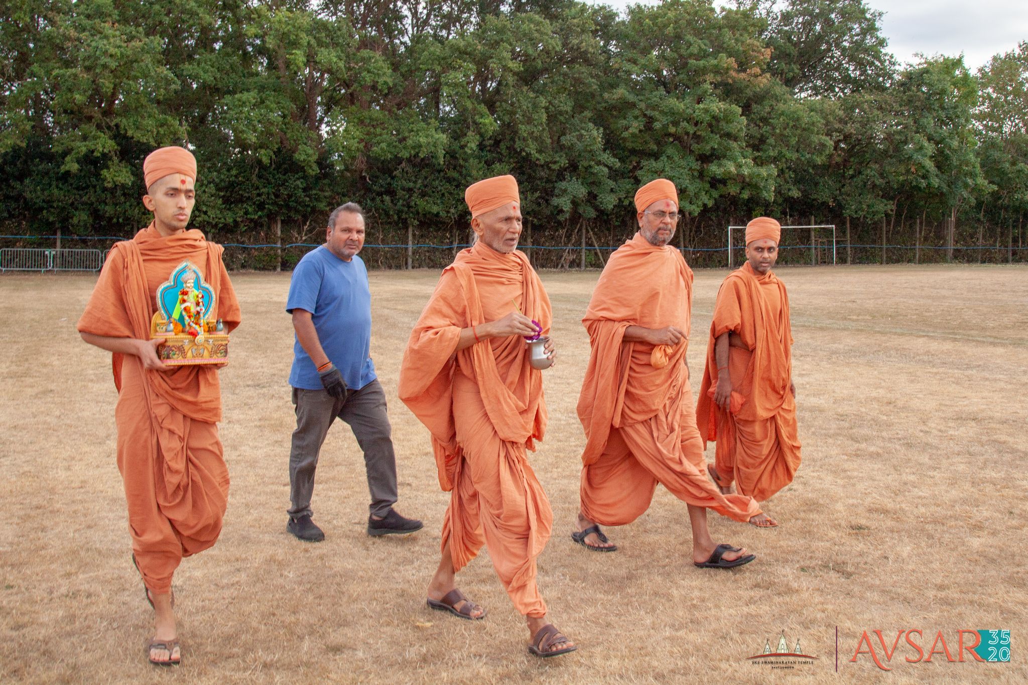 ©1987-2017 SKS Swaminarayan Temple East London