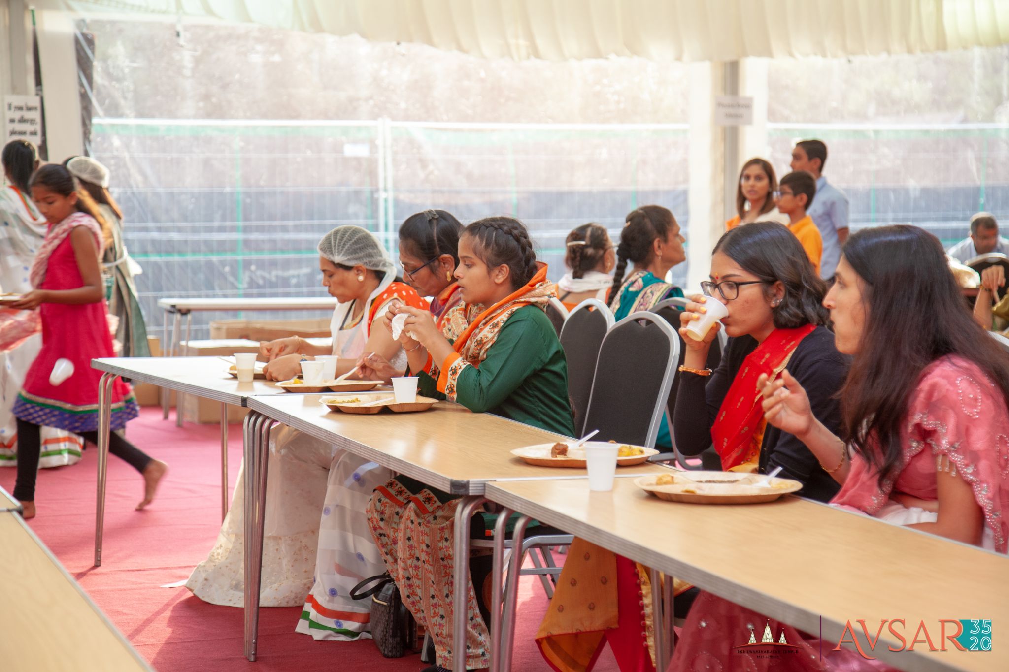 ©1987-2017 SKS Swaminarayan Temple East London