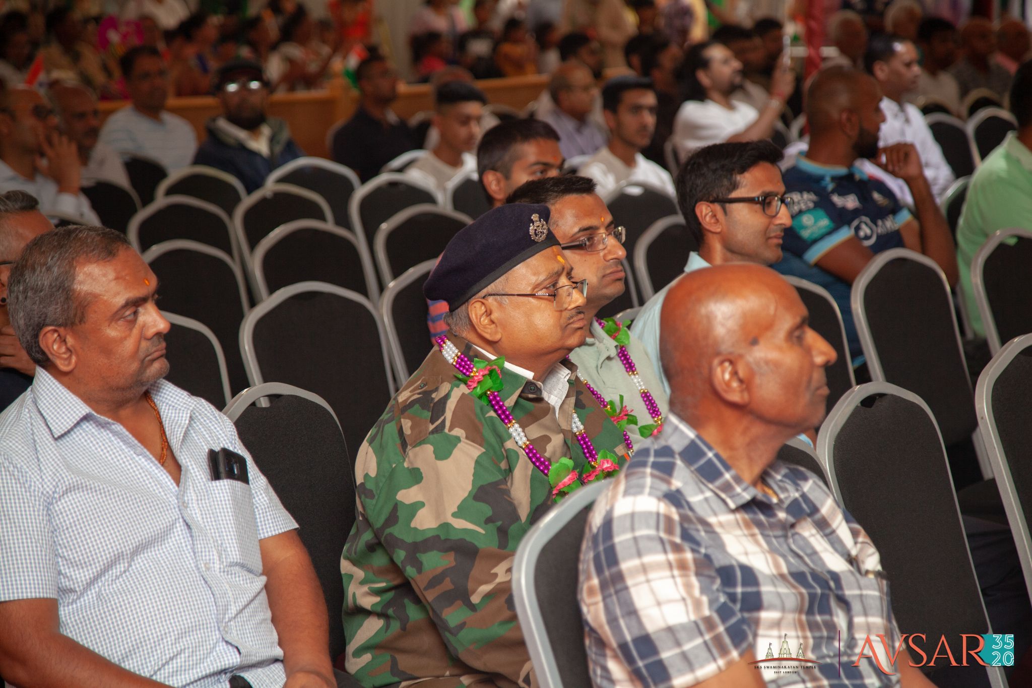©1987-2017 SKS Swaminarayan Temple East London