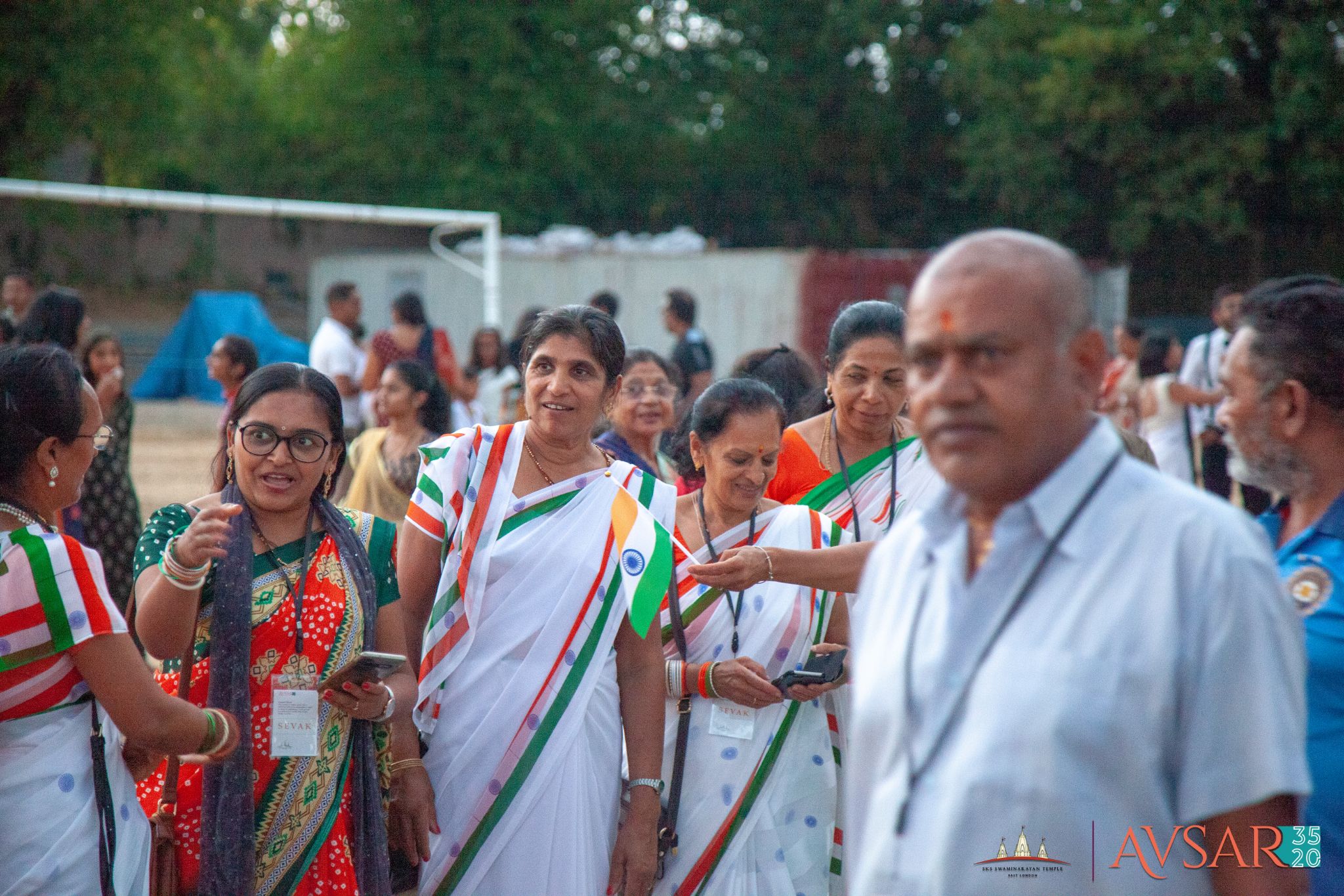 ©1987-2017 SKS Swaminarayan Temple East London