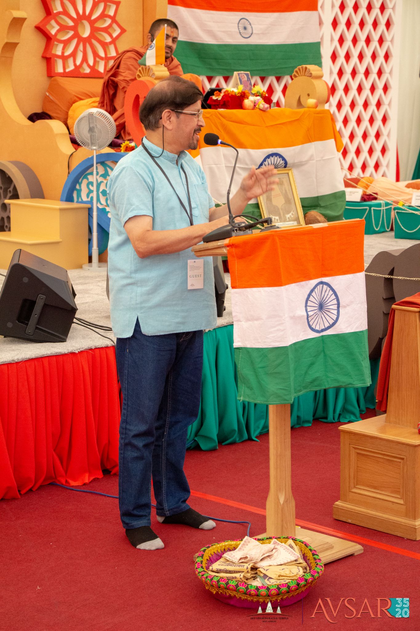 ©1987-2017 SKS Swaminarayan Temple East London
