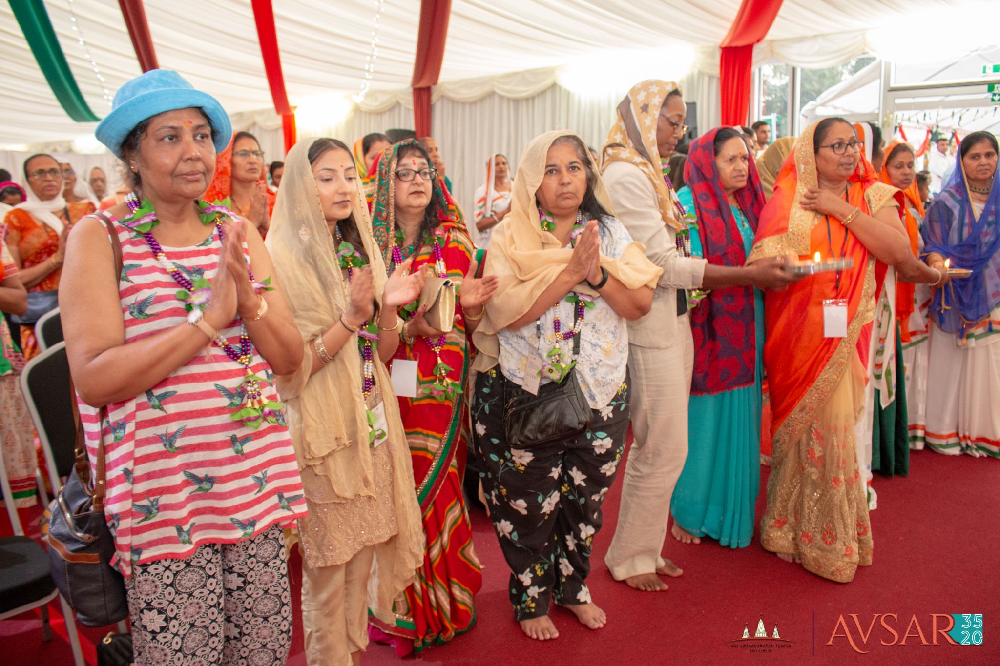 ©1987-2017 SKS Swaminarayan Temple East London