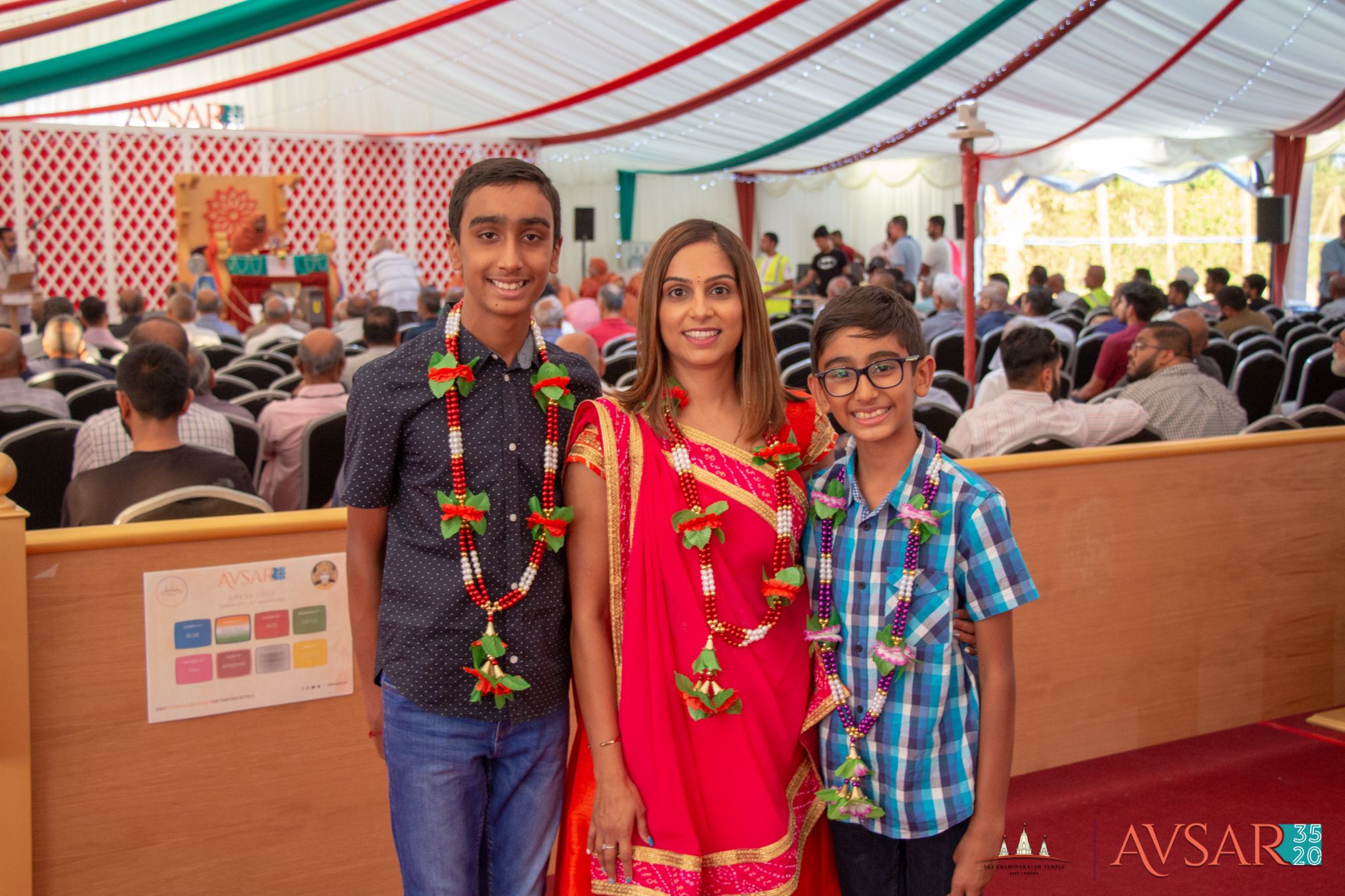 ©1987-2017 SKS Swaminarayan Temple East London