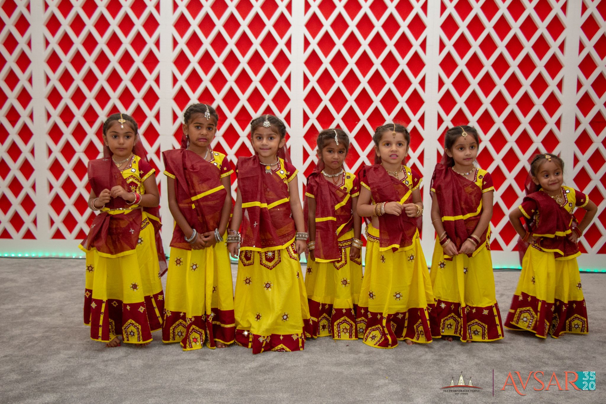 ©1987-2017 SKS Swaminarayan Temple East London