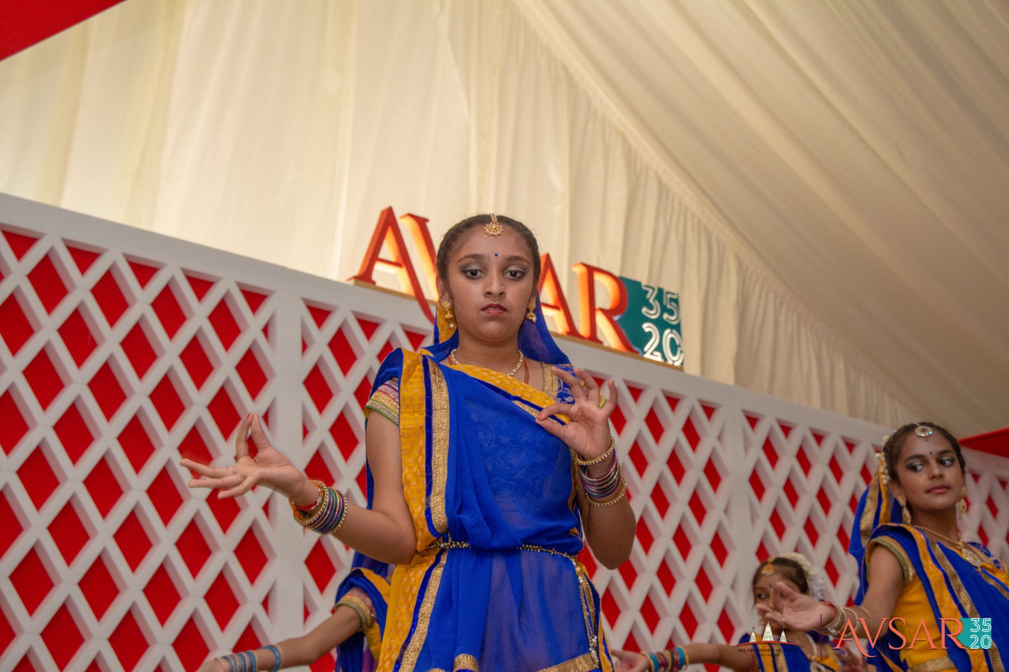 ©1987-2017 SKS Swaminarayan Temple East London