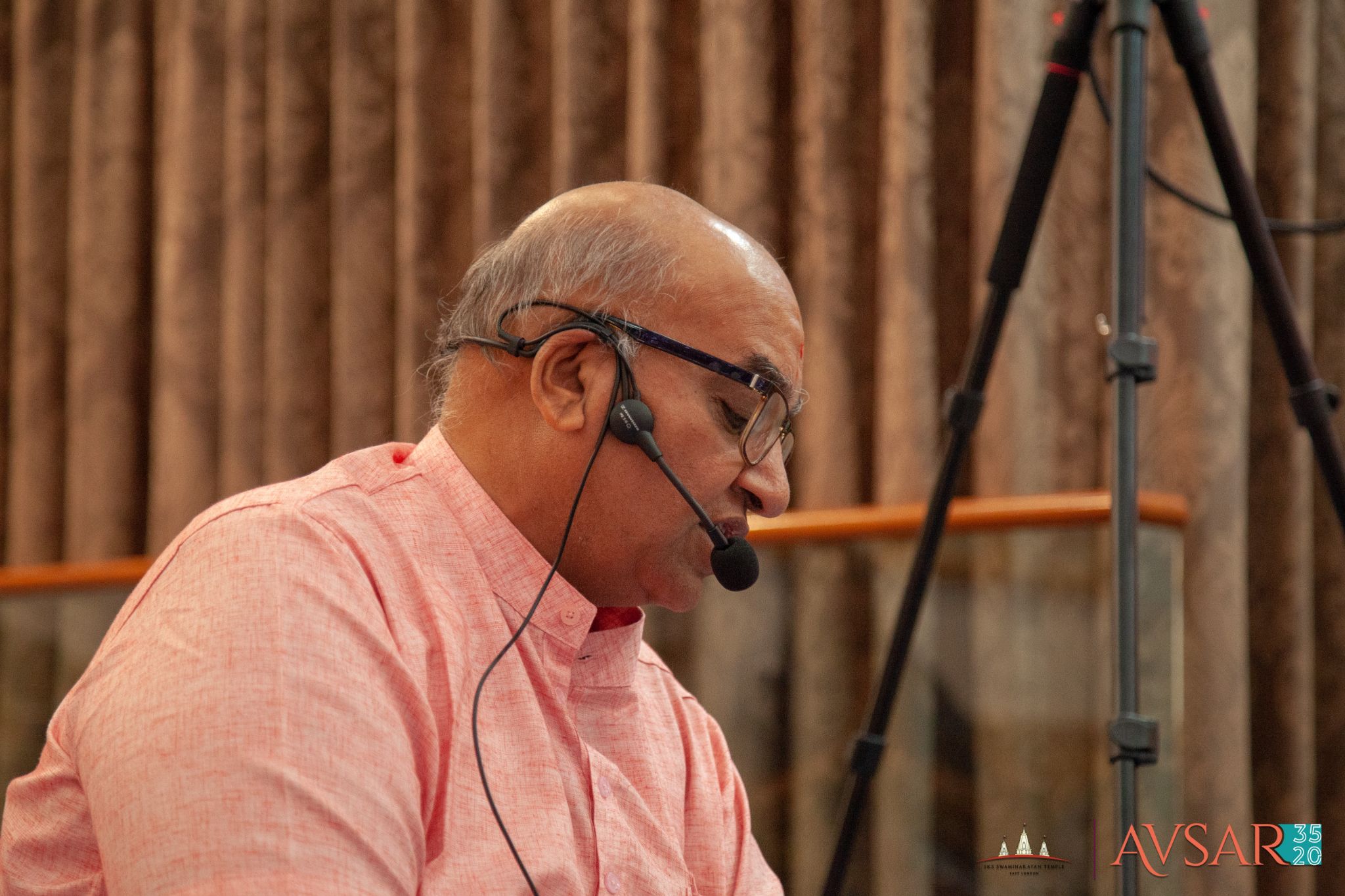 ©1987-2017 SKS Swaminarayan Temple East London