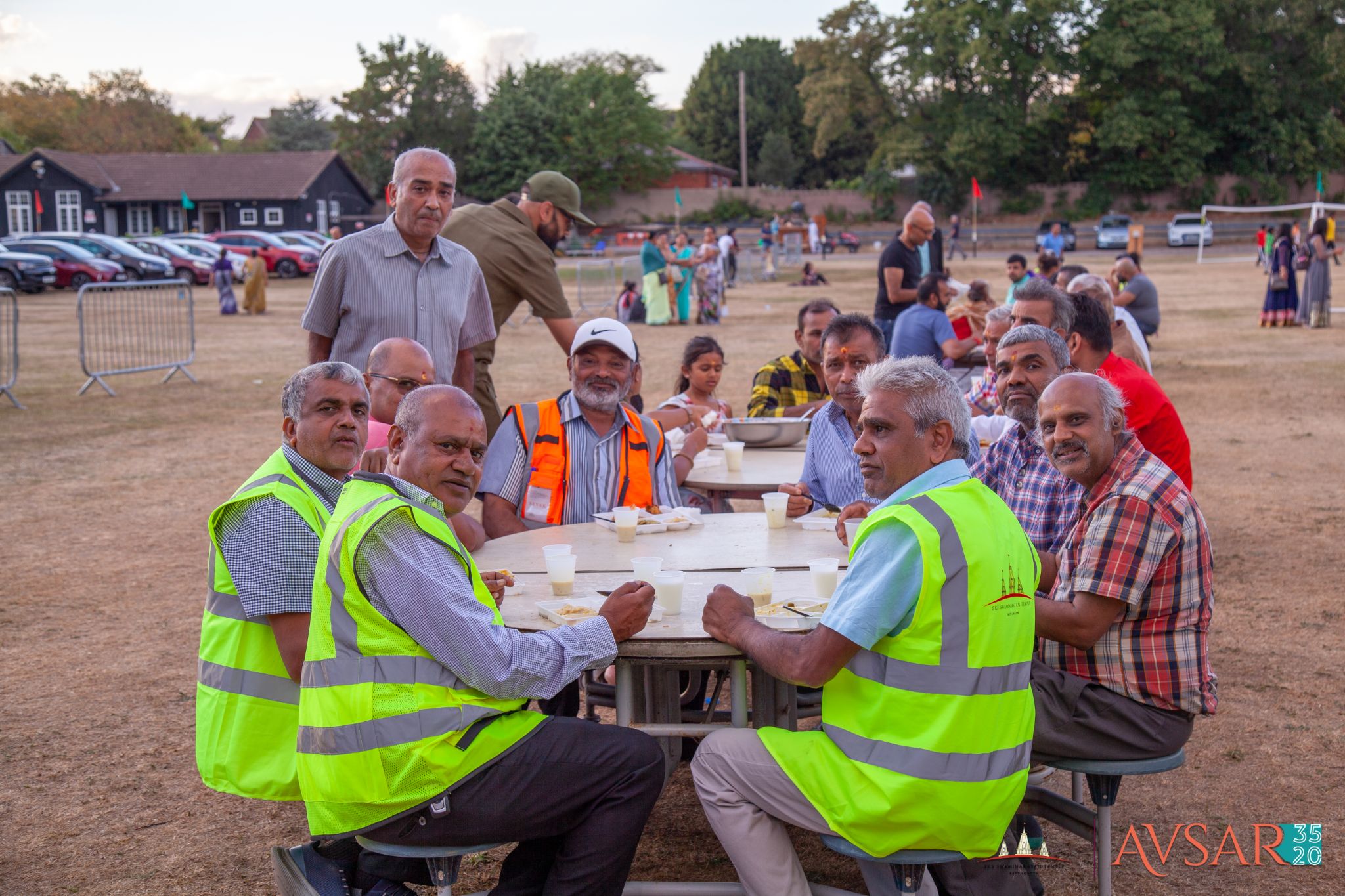 ©1987-2017 SKS Swaminarayan Temple East London