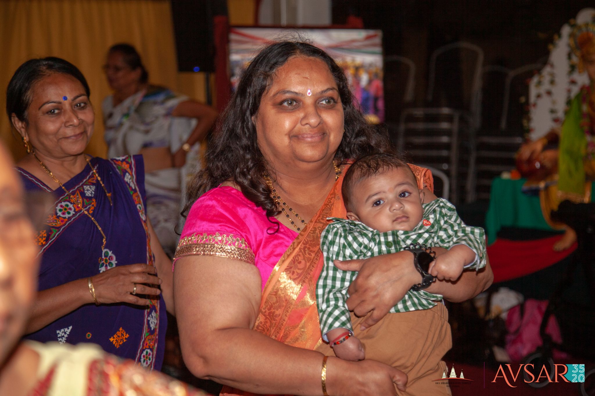 ©1987-2017 SKS Swaminarayan Temple East London