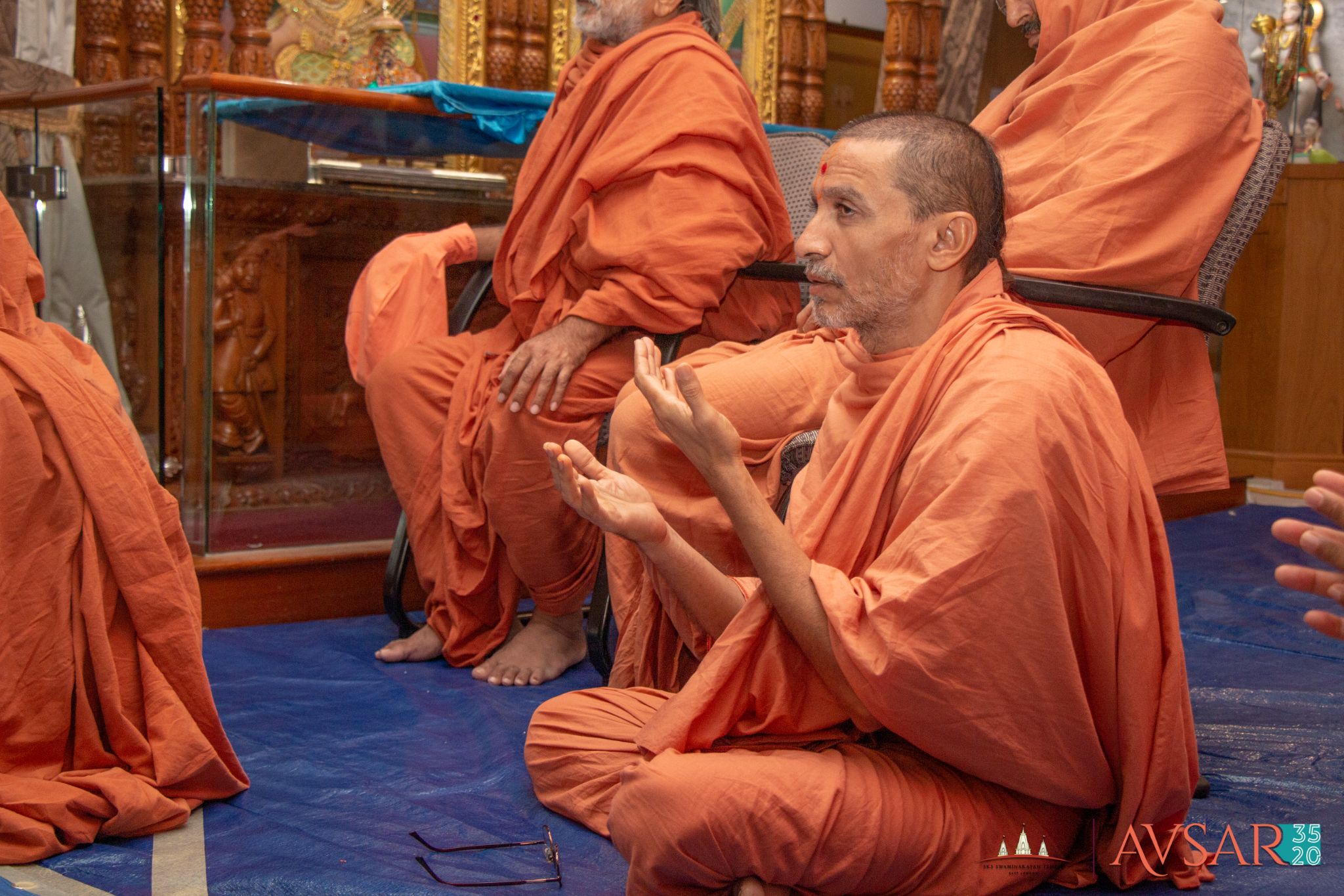 ©1987-2017 SKS Swaminarayan Temple East London