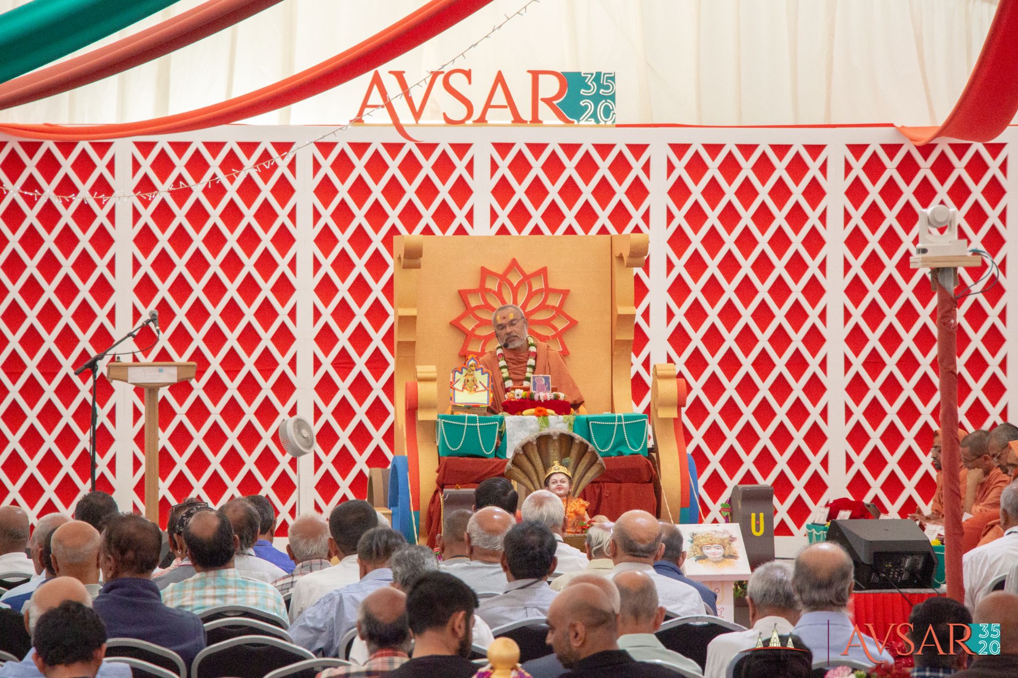 ©1987-2017 SKS Swaminarayan Temple East London