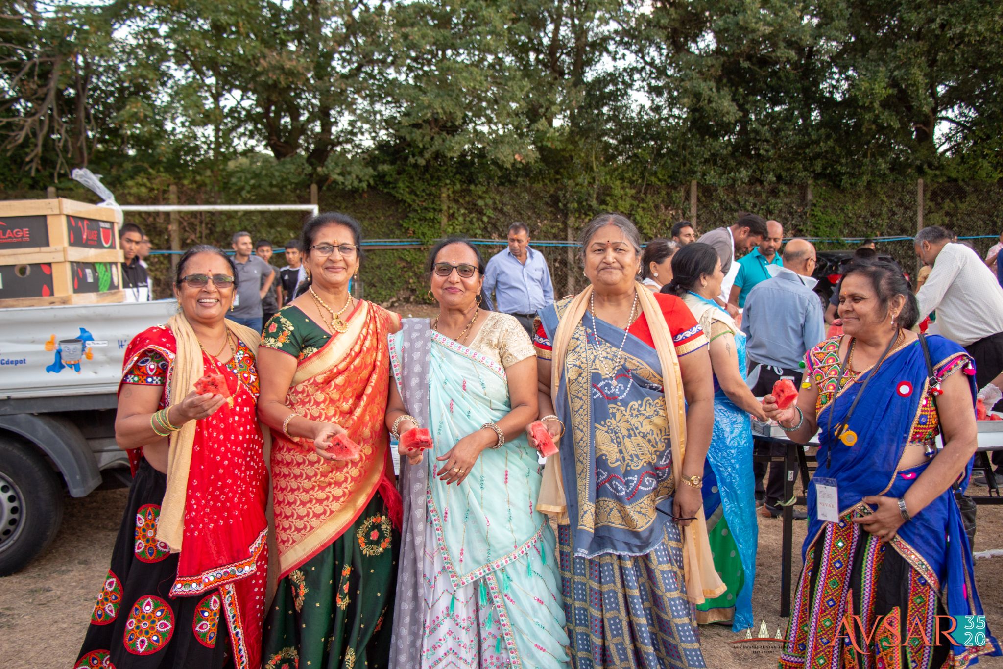 ©1987-2017 SKS Swaminarayan Temple East London