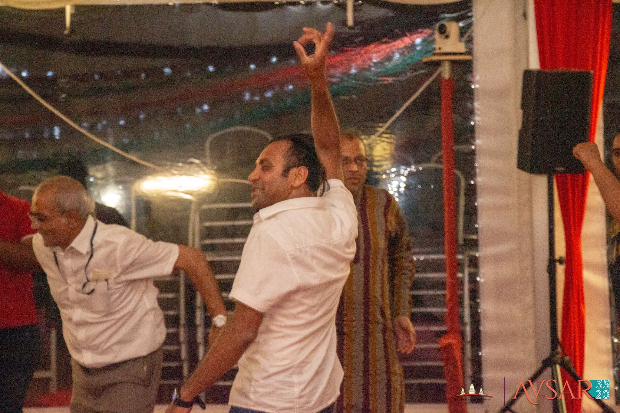 ©1987-2017 SKS Swaminarayan Temple East London