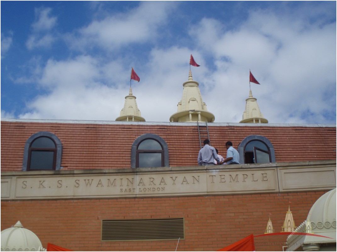 ©1987-2017 SKS Swaminarayan Temple East London