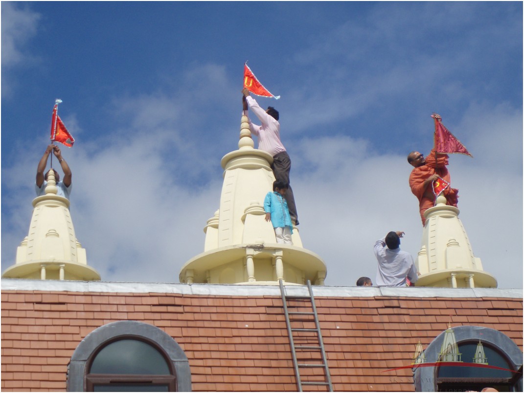 ©1987-2017 SKS Swaminarayan Temple East London