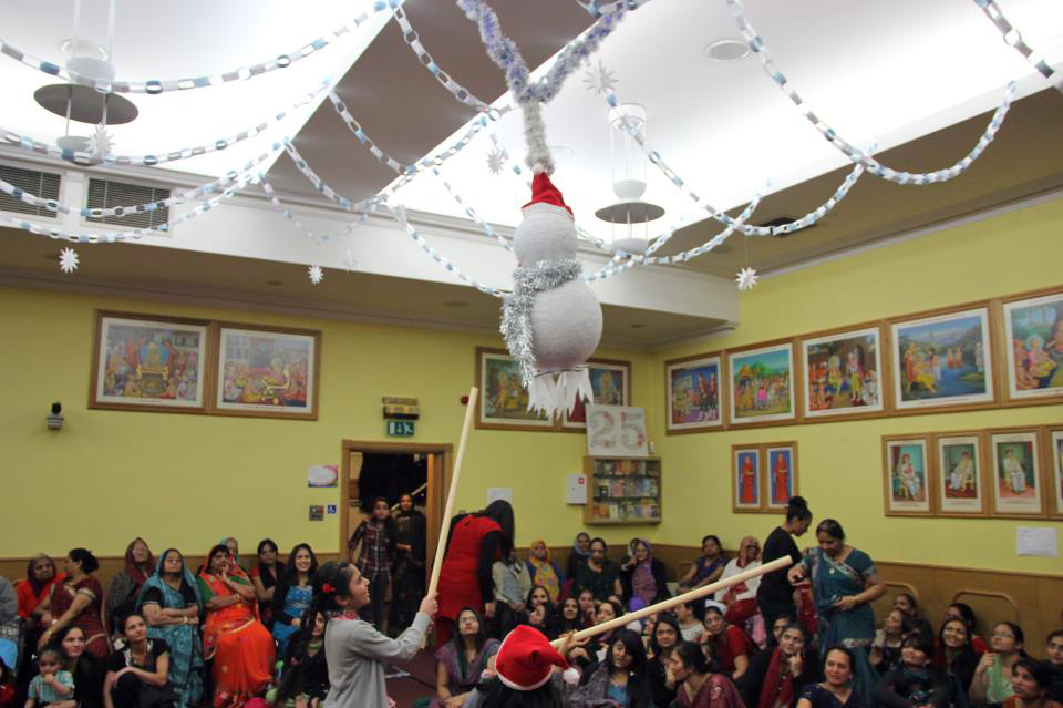 ©1987-2017 SKS Swaminarayan Temple East London