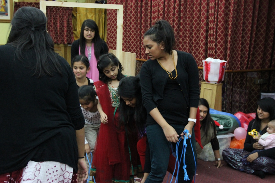 ©1987-2017 SKS Swaminarayan Temple East London