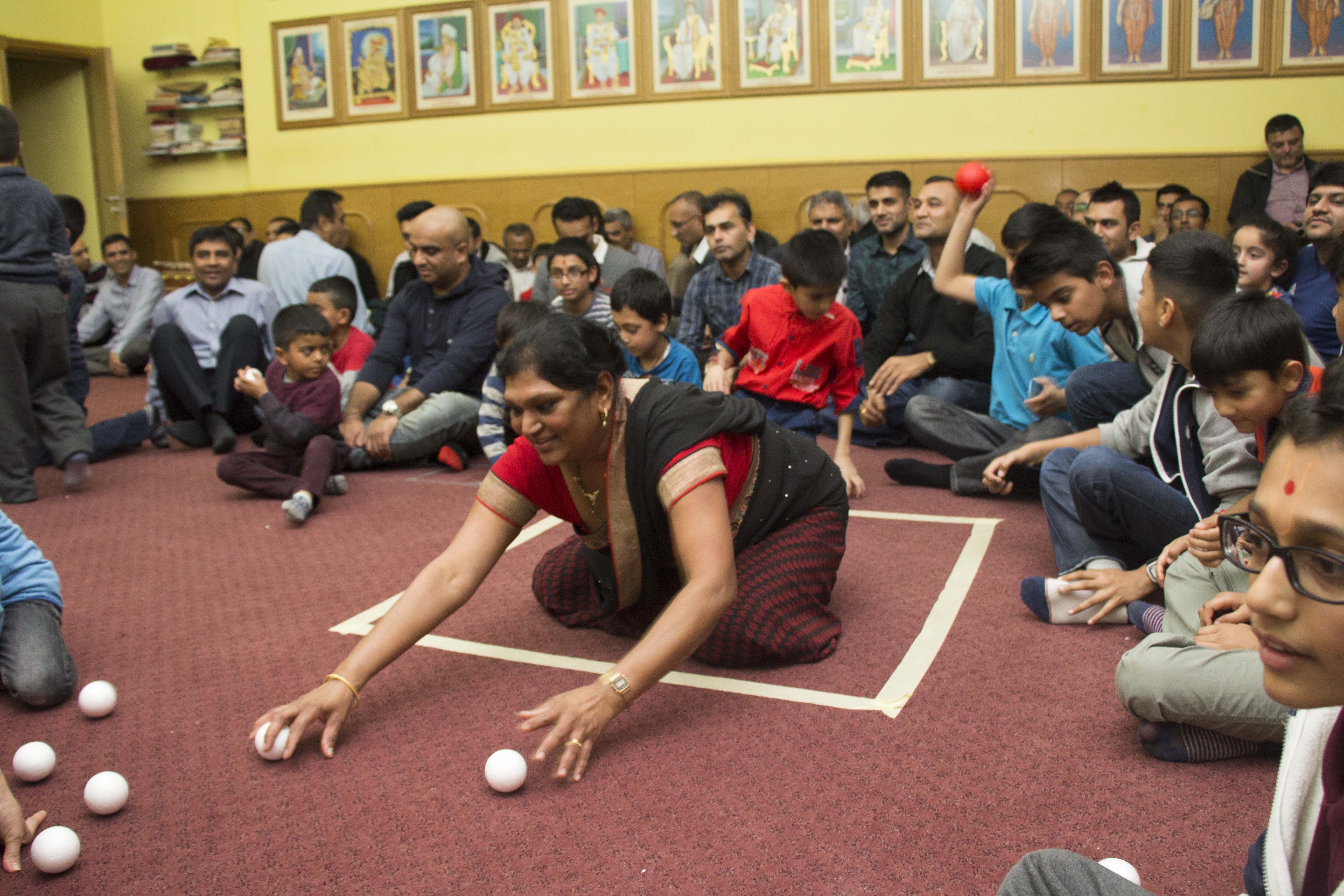 ©1987-2017 SKS Swaminarayan Temple East London
