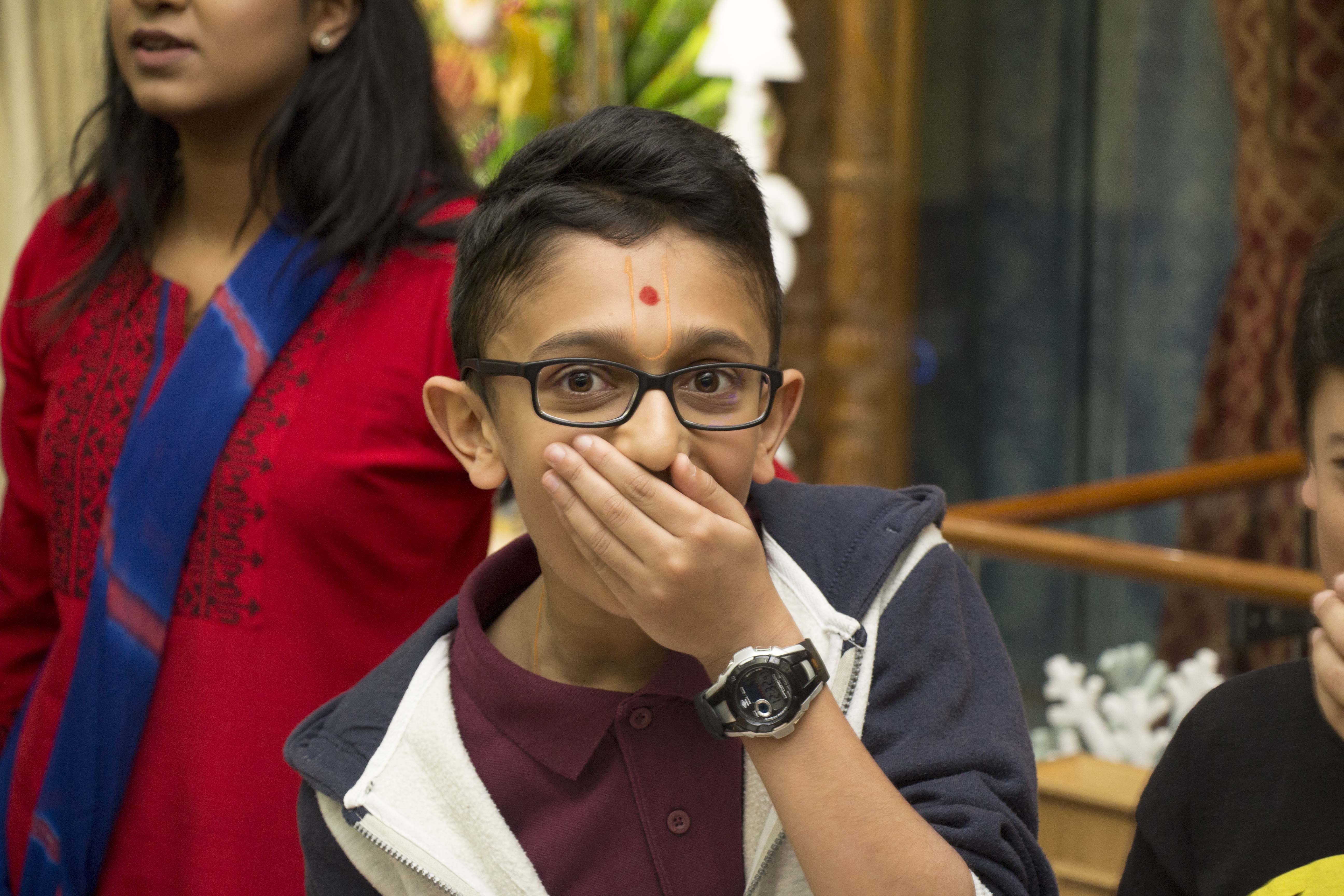 ©1987-2017 SKS Swaminarayan Temple East London