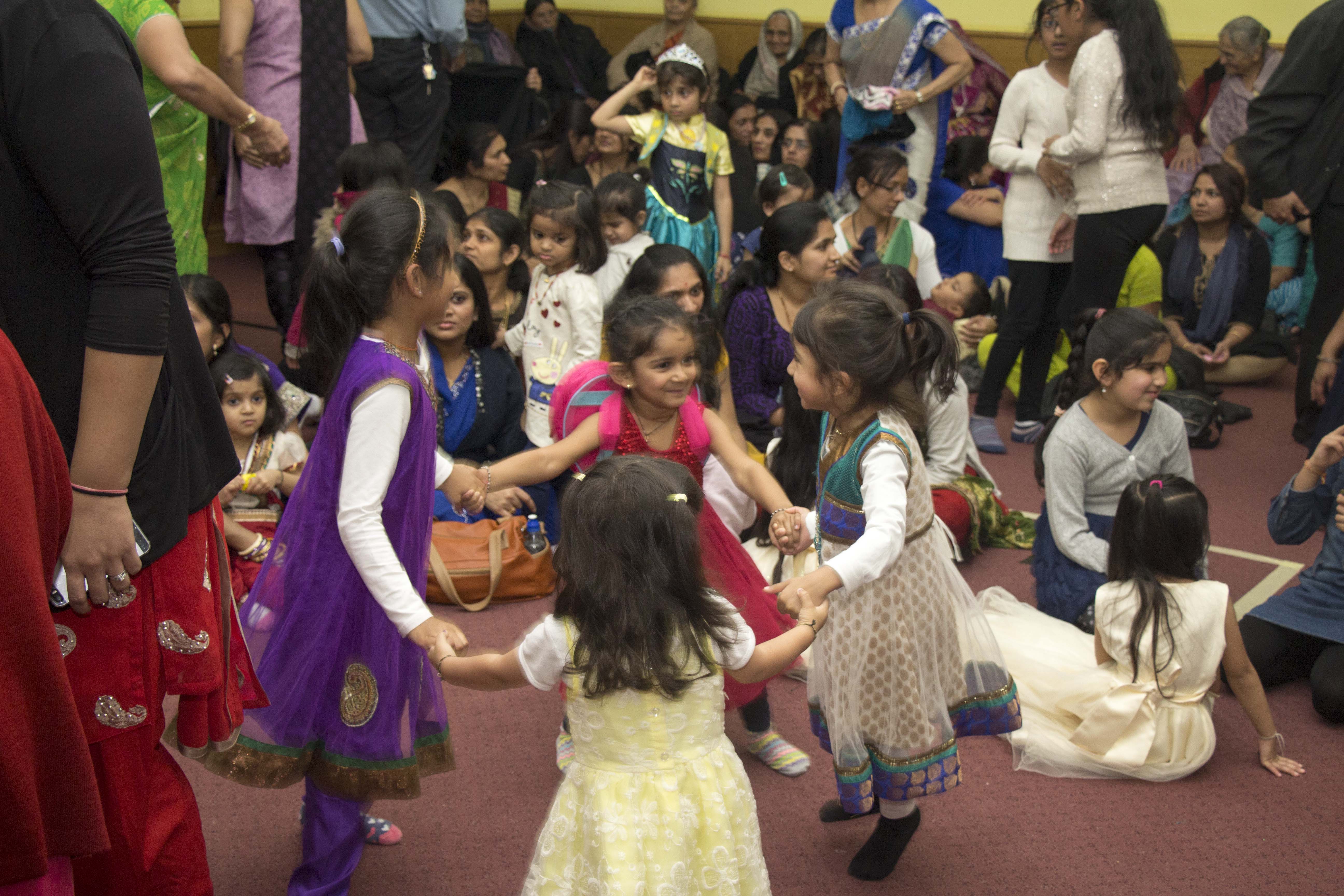 ©1987-2017 SKS Swaminarayan Temple East London