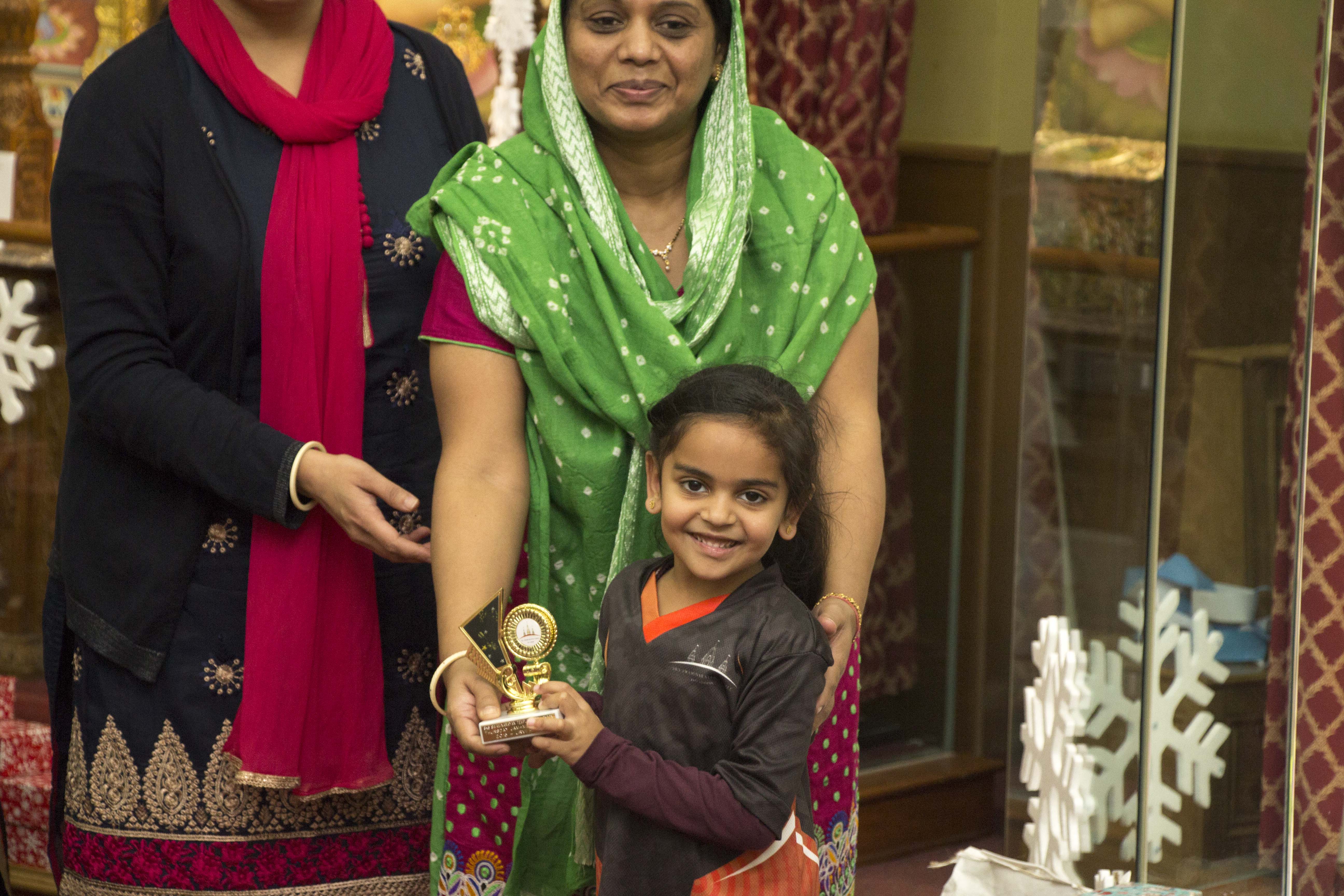 ©1987-2017 SKS Swaminarayan Temple East London