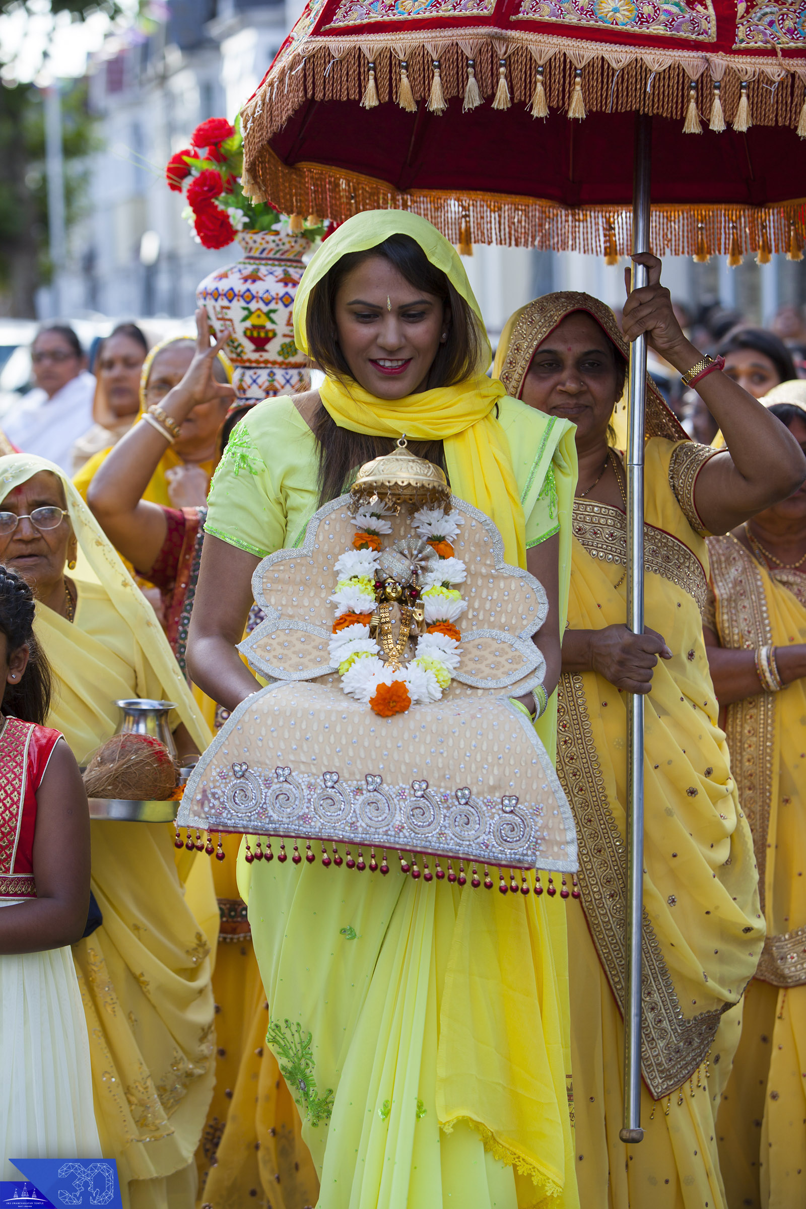 34 - ©1987-2017 SKS Swaminarayan Temple East London