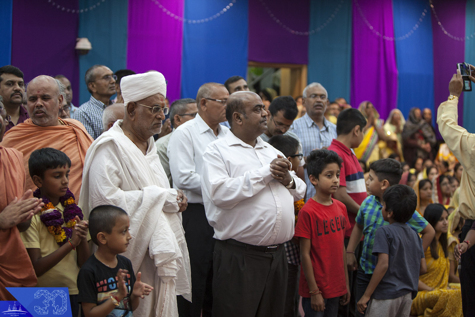 50 - ©1987-2017 SKS Swaminarayan Temple East London