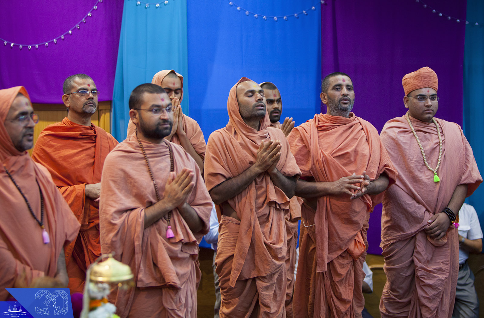 52 - ©1987-2017 SKS Swaminarayan Temple East London