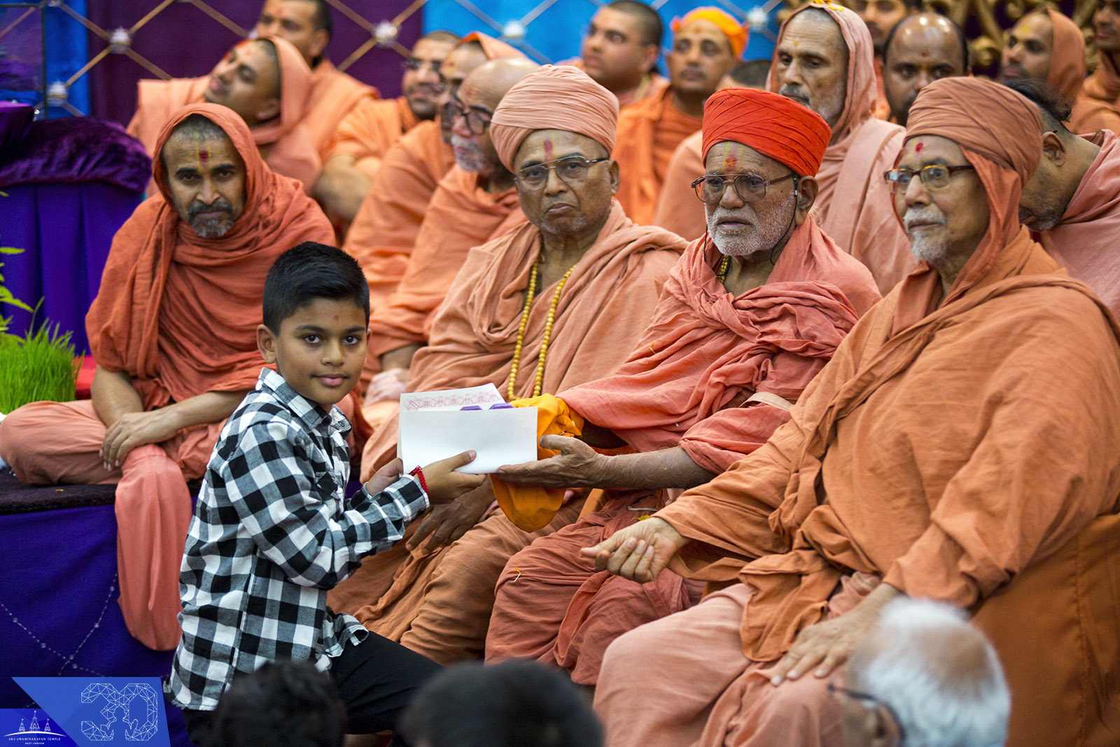 55 - ©1987-2017 SKS Swaminarayan Temple East London
