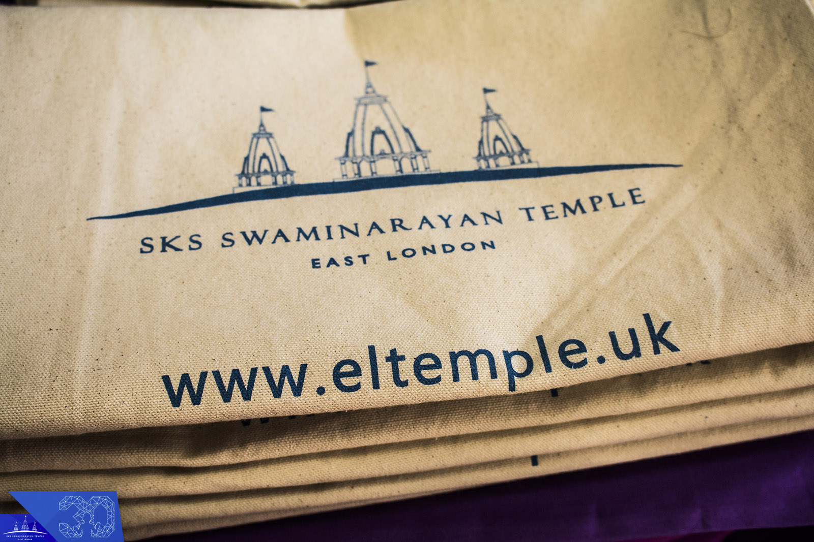 22 - ©1987-2017 SKS Swaminarayan Temple East London