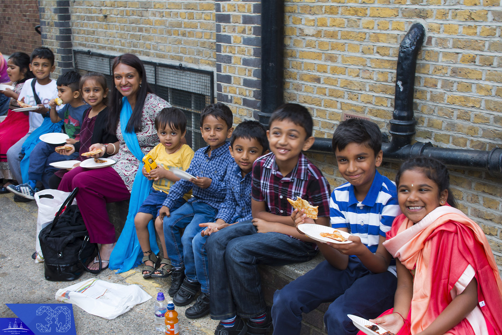 44 - ©1987-2017 SKS Swaminarayan Temple East London