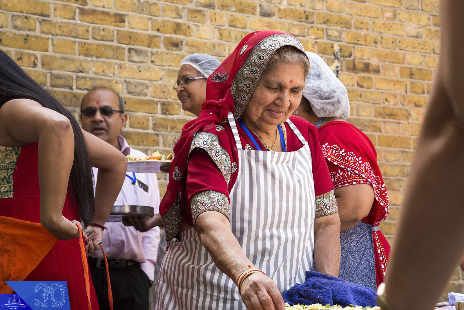 51 - ©1987-2017 SKS Swaminarayan Temple East London