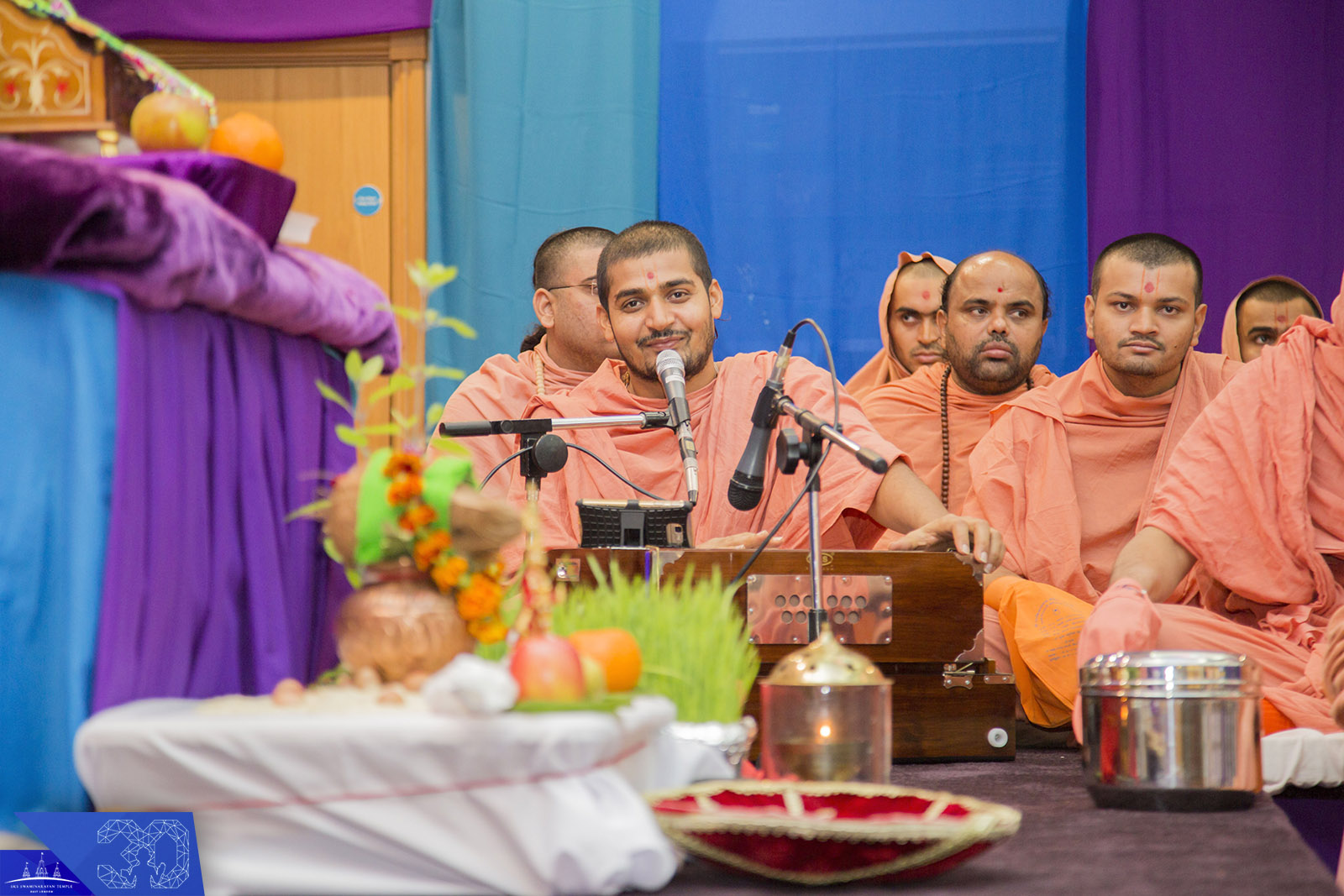 57d - ©1987-2017 SKS Swaminarayan Temple East London