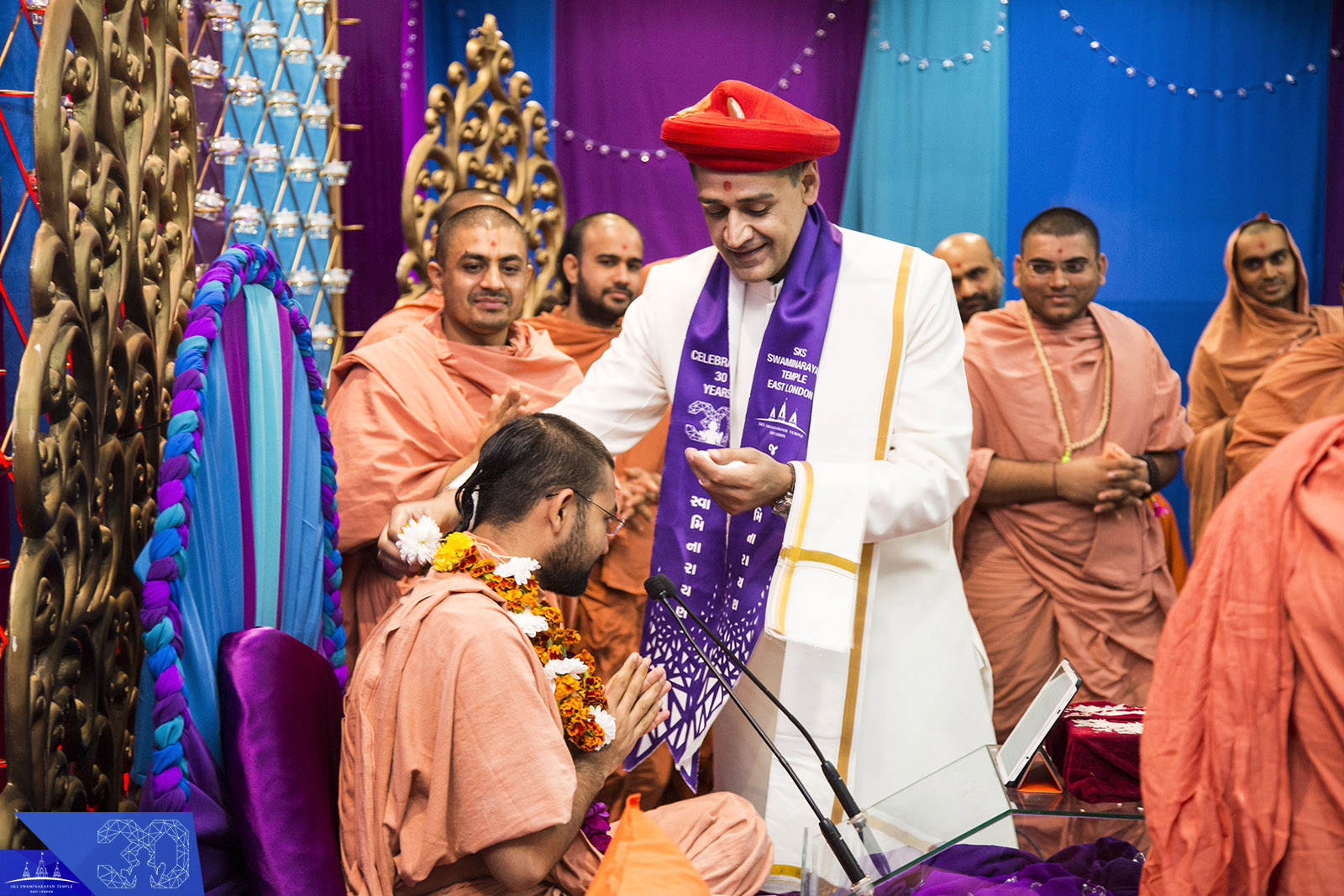 60g - ©1987-2017 SKS Swaminarayan Temple East London