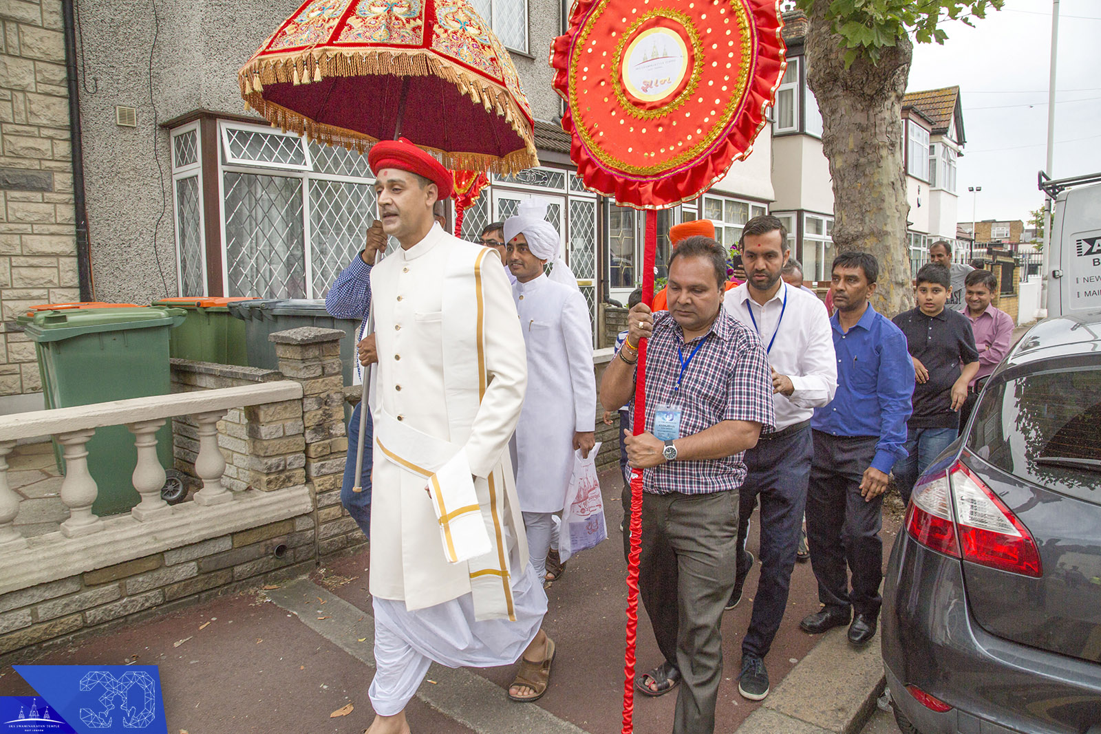 61 - ©1987-2017 SKS Swaminarayan Temple East London
