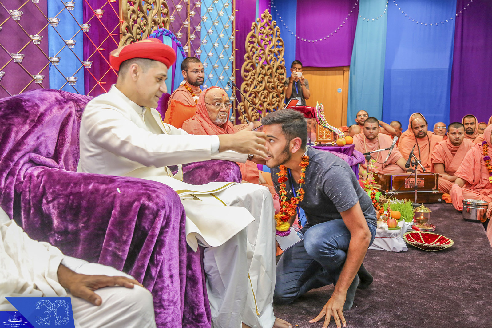 96 - ©1987-2017 SKS Swaminarayan Temple East London