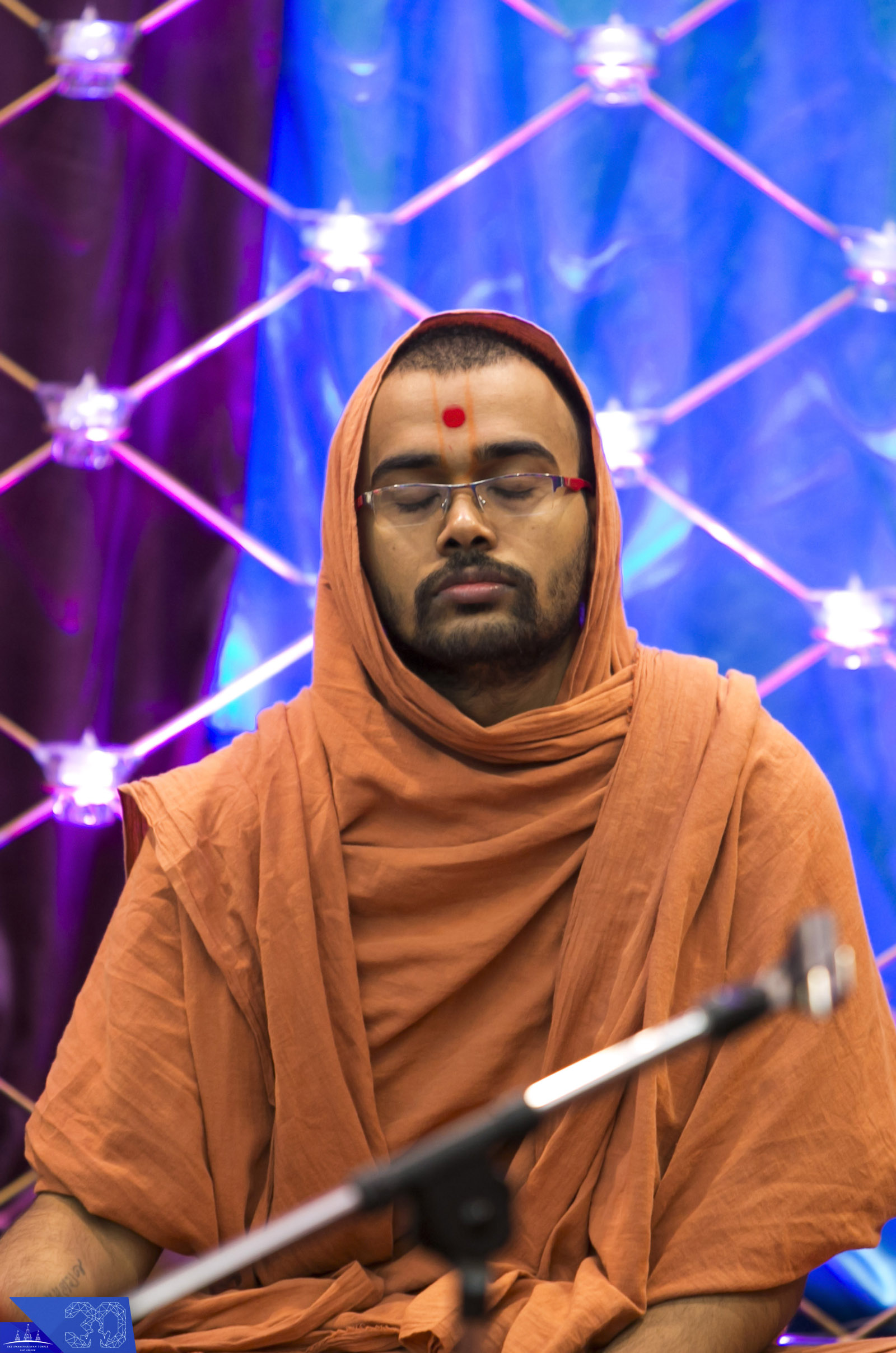 ©1987-2017 SKS Swaminarayan Temple East London