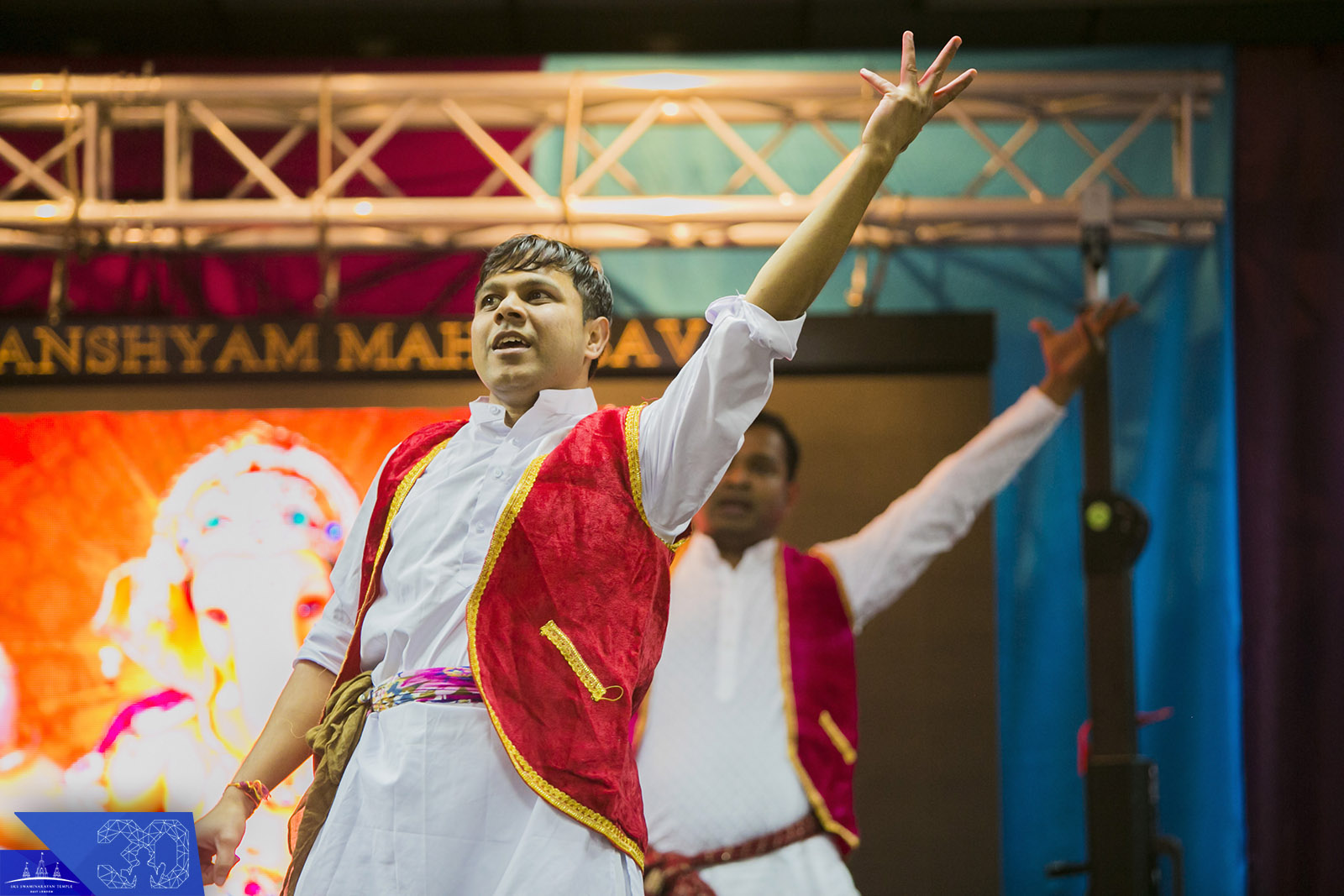 ©1987-2017 SKS Swaminarayan Temple East London