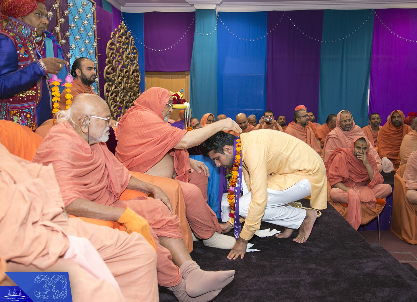 ©1987-2017 SKS Swaminarayan Temple East London