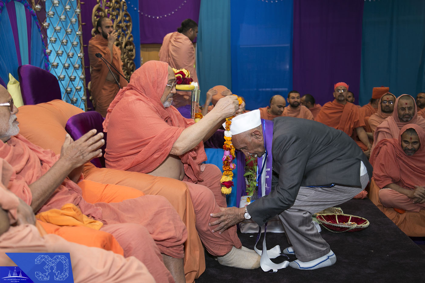 ©1987-2017 SKS Swaminarayan Temple East London