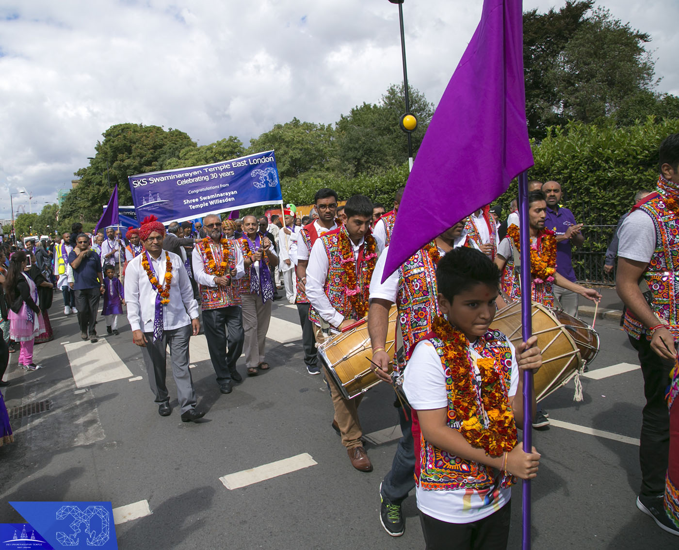 ©1987-2017 SKS Swaminarayan Temple East London