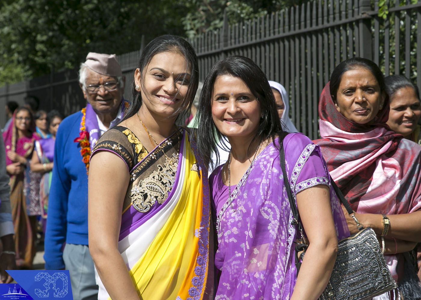 01180318 - ©1987-2017 SKS Swaminarayan Temple East London