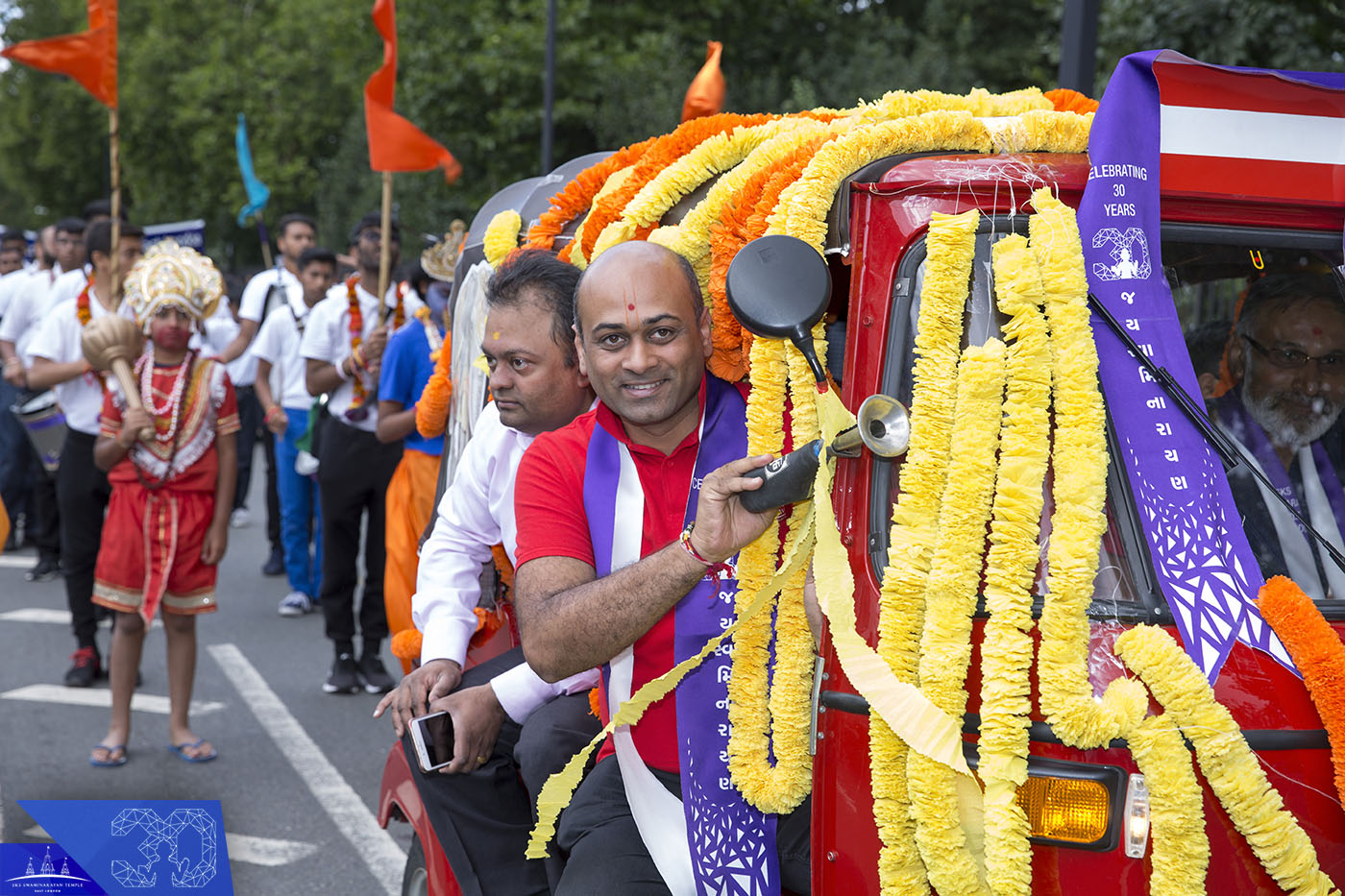 01270231 - ©1987-2017 SKS Swaminarayan Temple East London