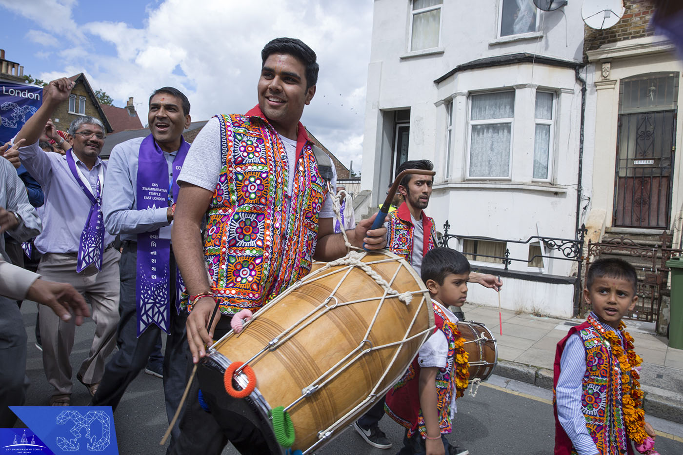 01410233 - ©1987-2017 SKS Swaminarayan Temple East London