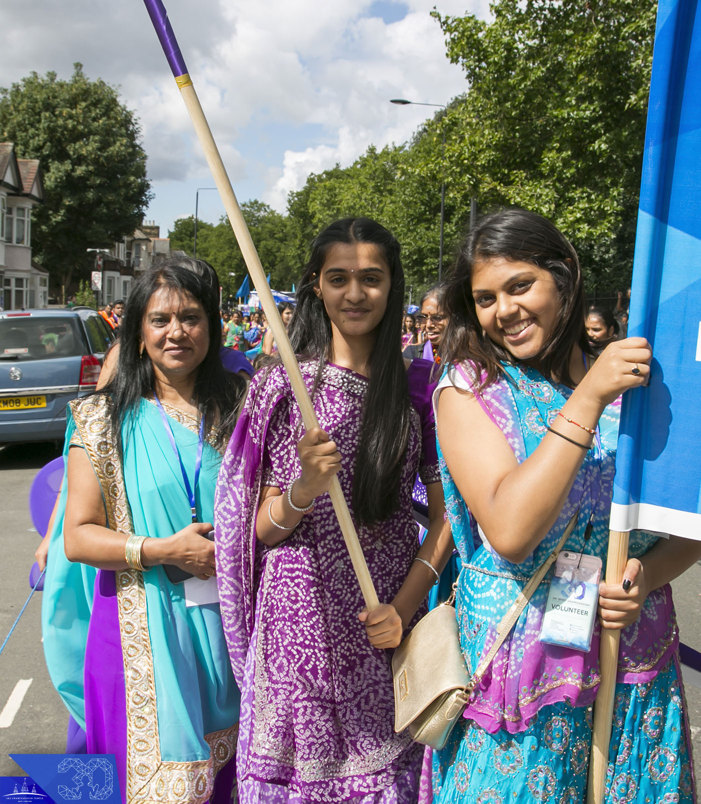 01430329 - ©1987-2017 SKS Swaminarayan Temple East London