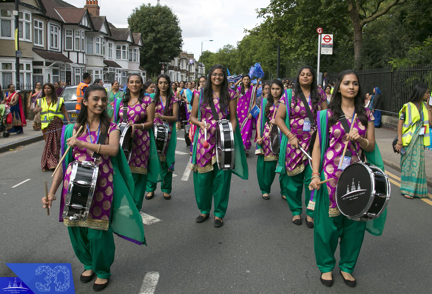 01450331 - ©1987-2017 SKS Swaminarayan Temple East London