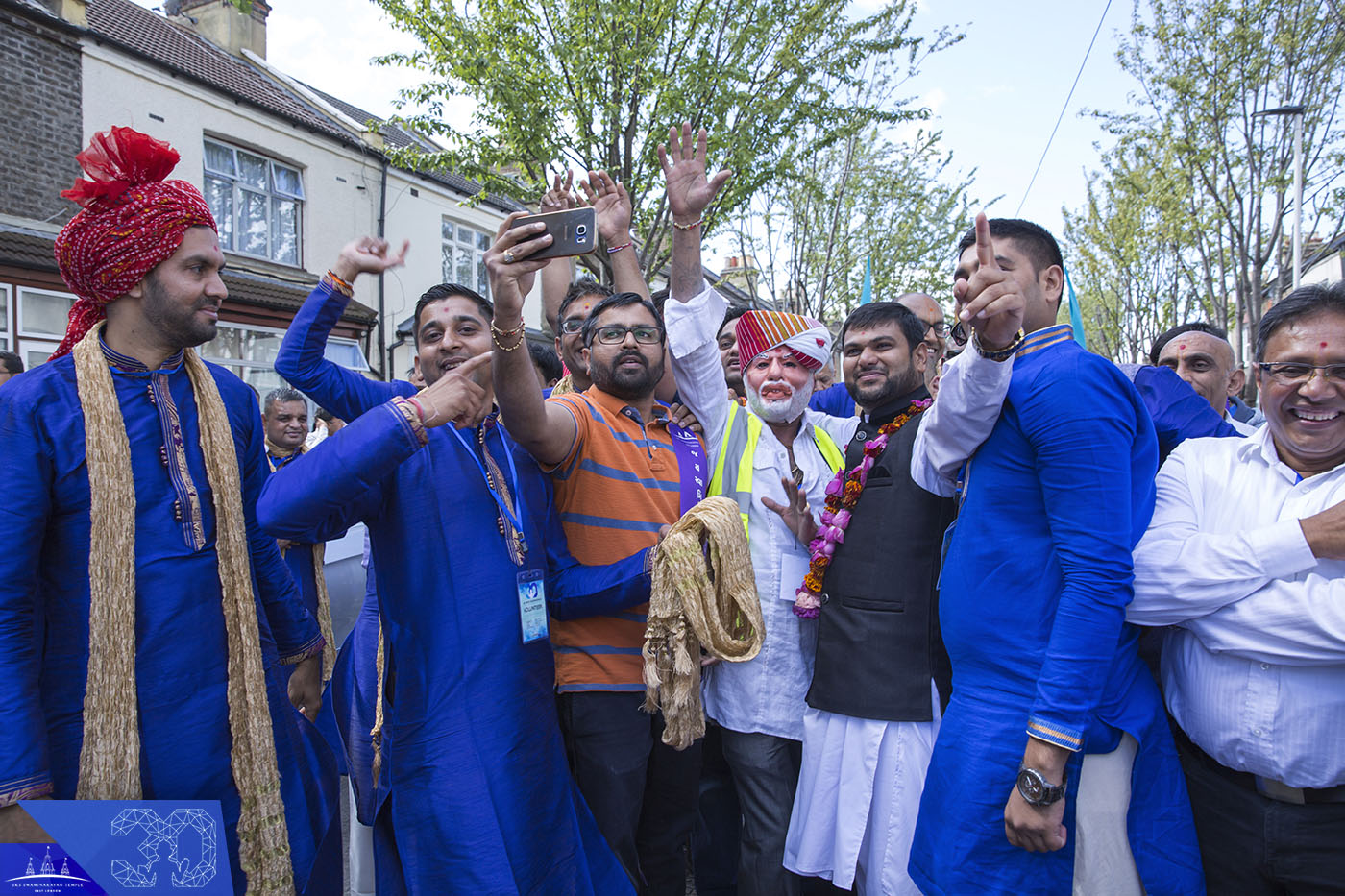 01940250 - ©1987-2017 SKS Swaminarayan Temple East London
