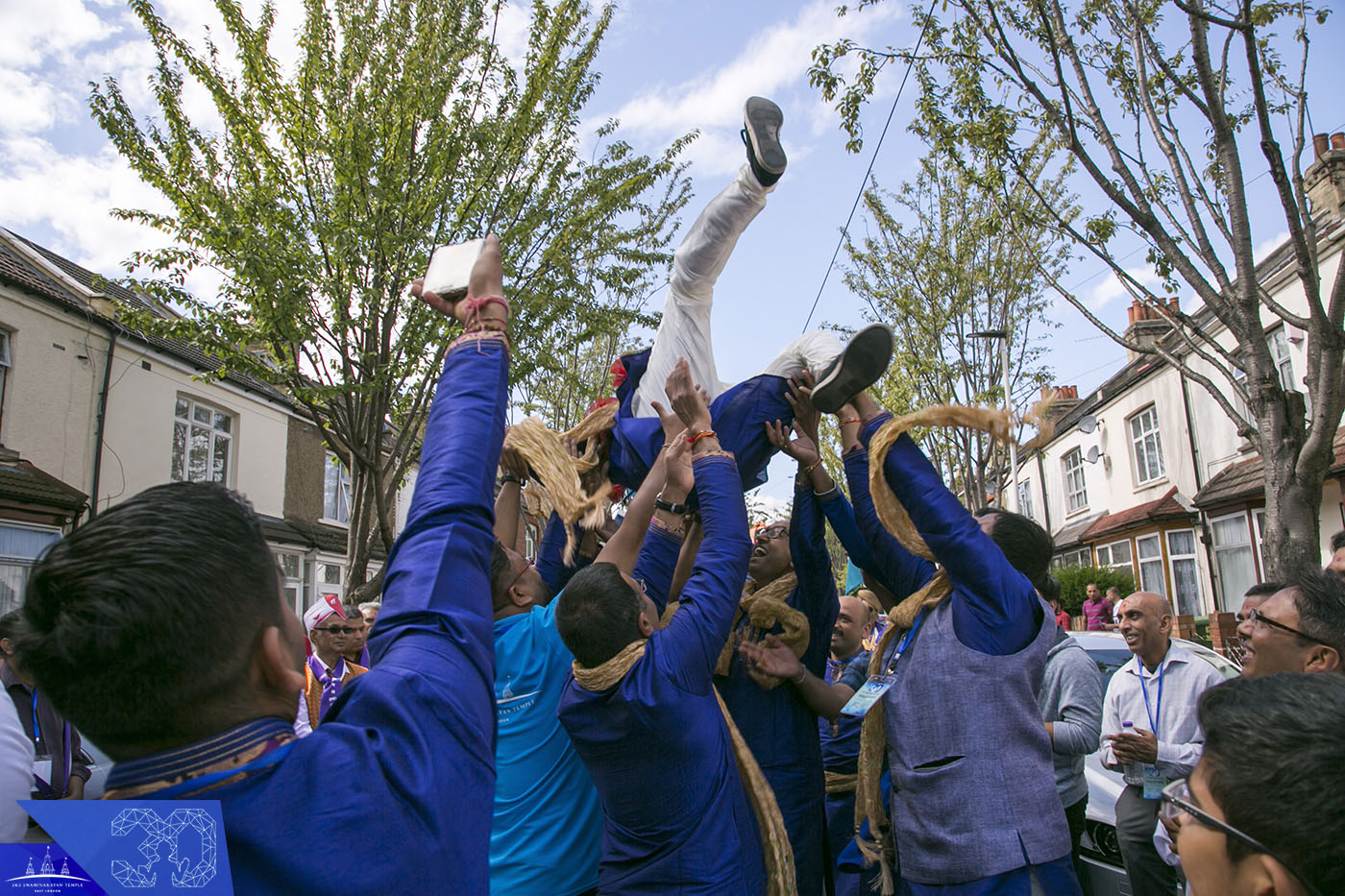 01970356 - ©1987-2017 SKS Swaminarayan Temple East London
