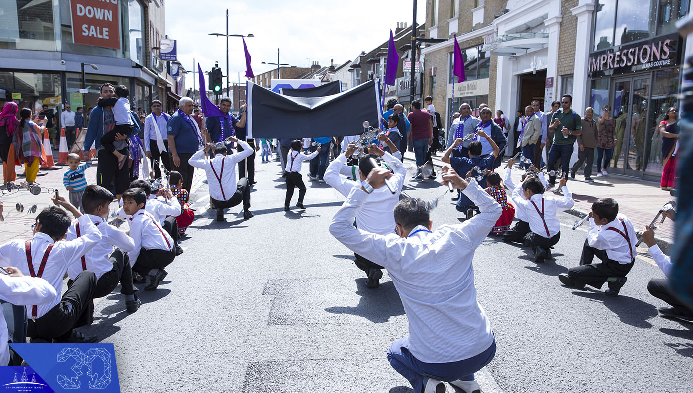 ©1987-2017 SKS Swaminarayan Temple East London